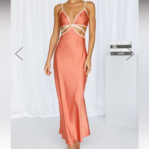 Hello Molly Dresses & Skirts - Hello Molly Imaginary Nights Midi Dress Coral